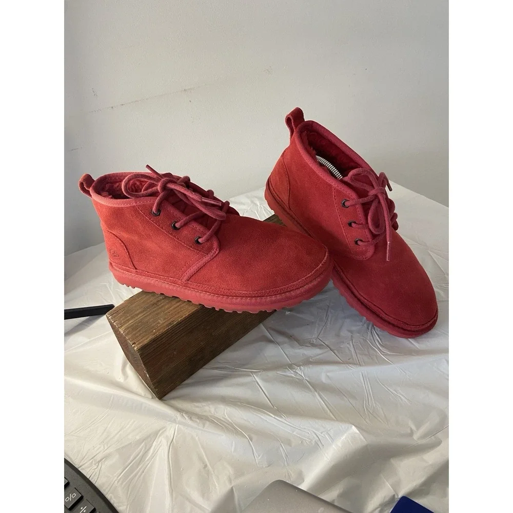 Women's UGG‎ Nermel Chukka Suede Lined Boots In Samba Red Color-Size 8-Very Nice